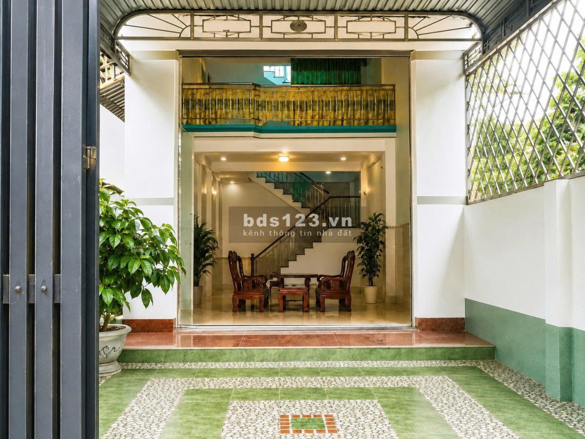 Bán nhà mặt tiền Đường Phùng Hưng, Đắk Lắk - Có sẵn dòng tiền cho thuê