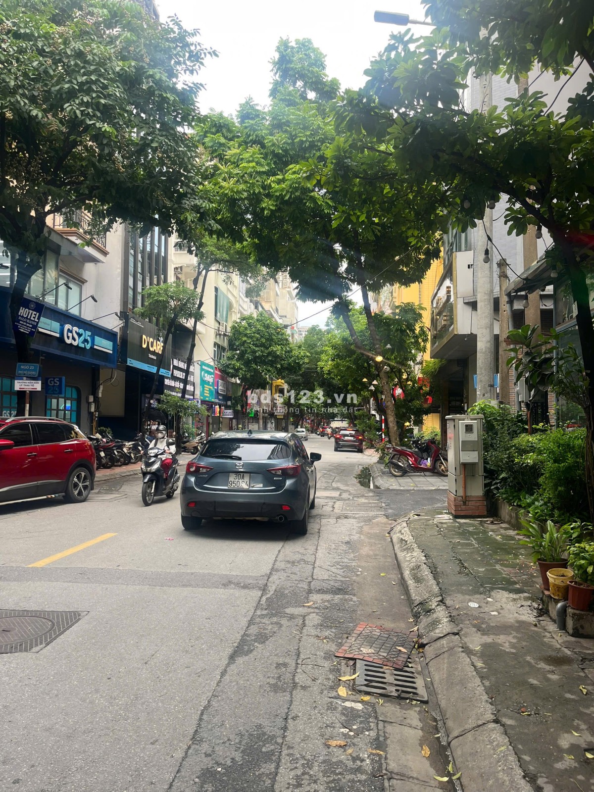 Cho thuê mặt bằng tầng một phố Đỗ Quang Hà Nội