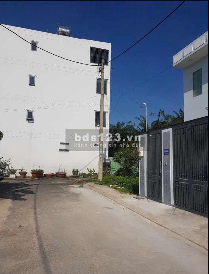 Bán đất thổ cư ở Thới Tam Thôn, Hóc Môn hẻm xe hơi