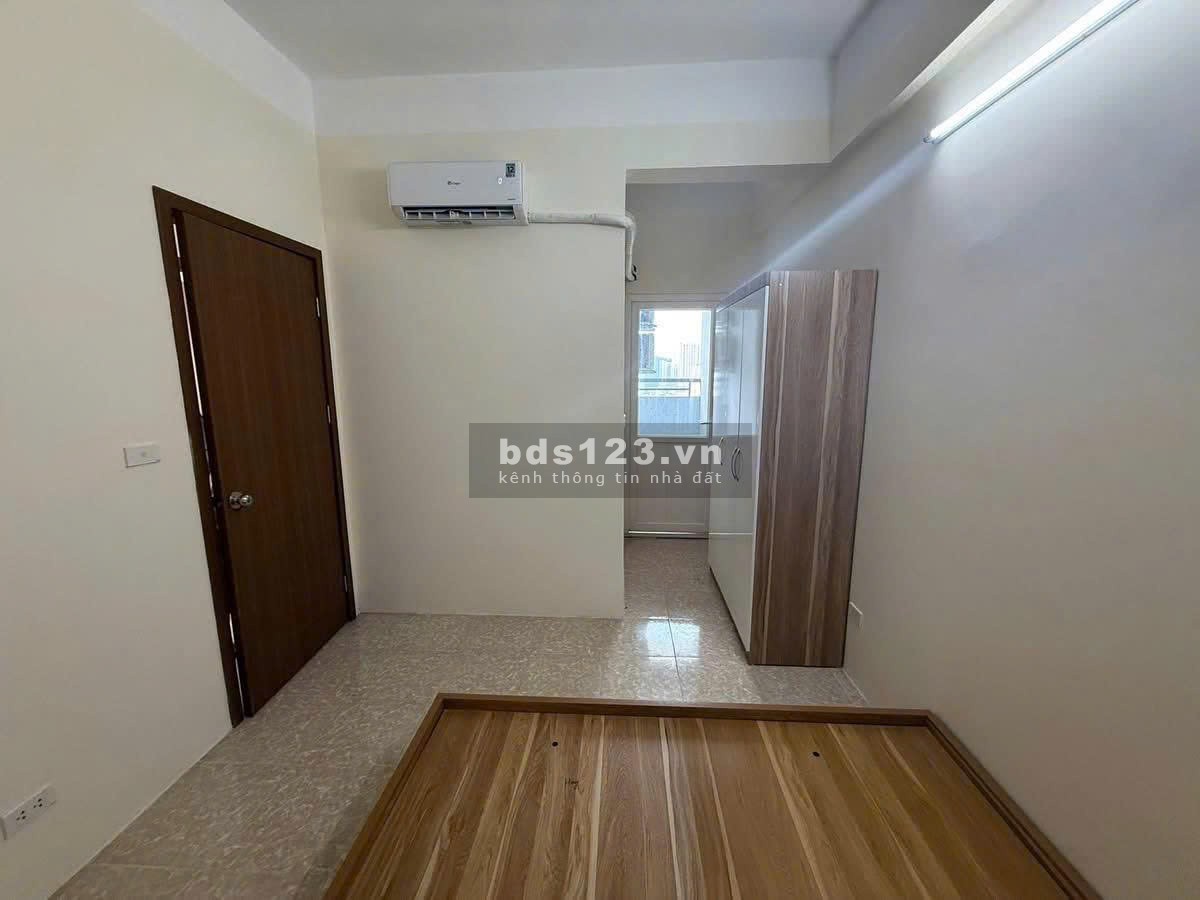 Bán căn hộ 2PN 2VS view đẹp tại Chung cư 30T Nam Trung Yên
