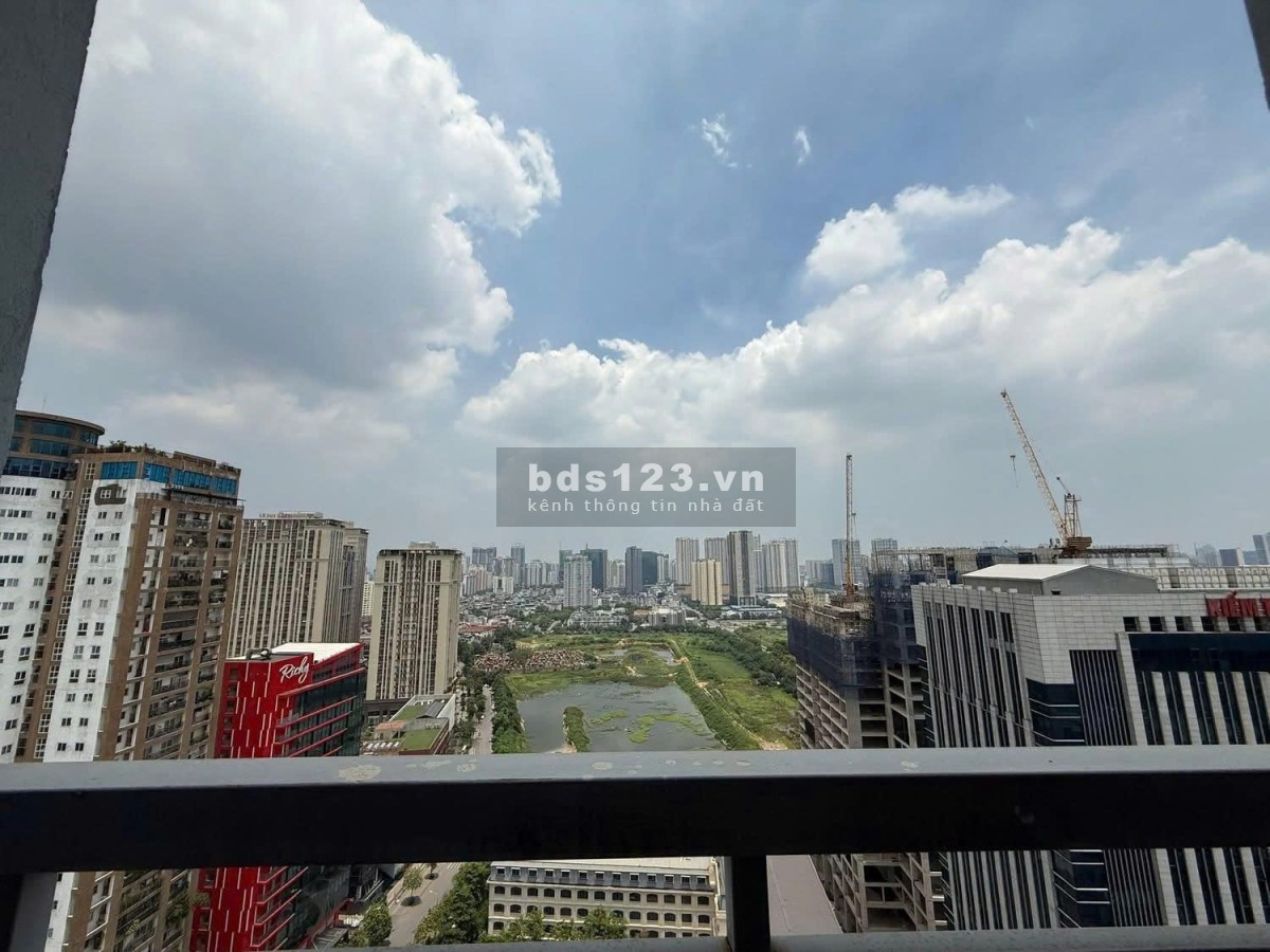 Bán căn hộ 2PN 2VS view đẹp tại Chung cư 30T Nam Trung Yên