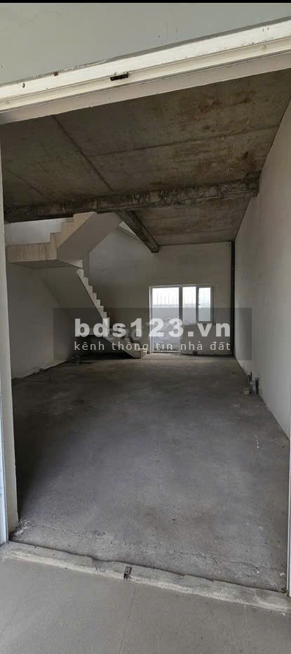 Bán nhà thô Khang Điền Mega Village 75m2, 3 tầng, sổ hồng