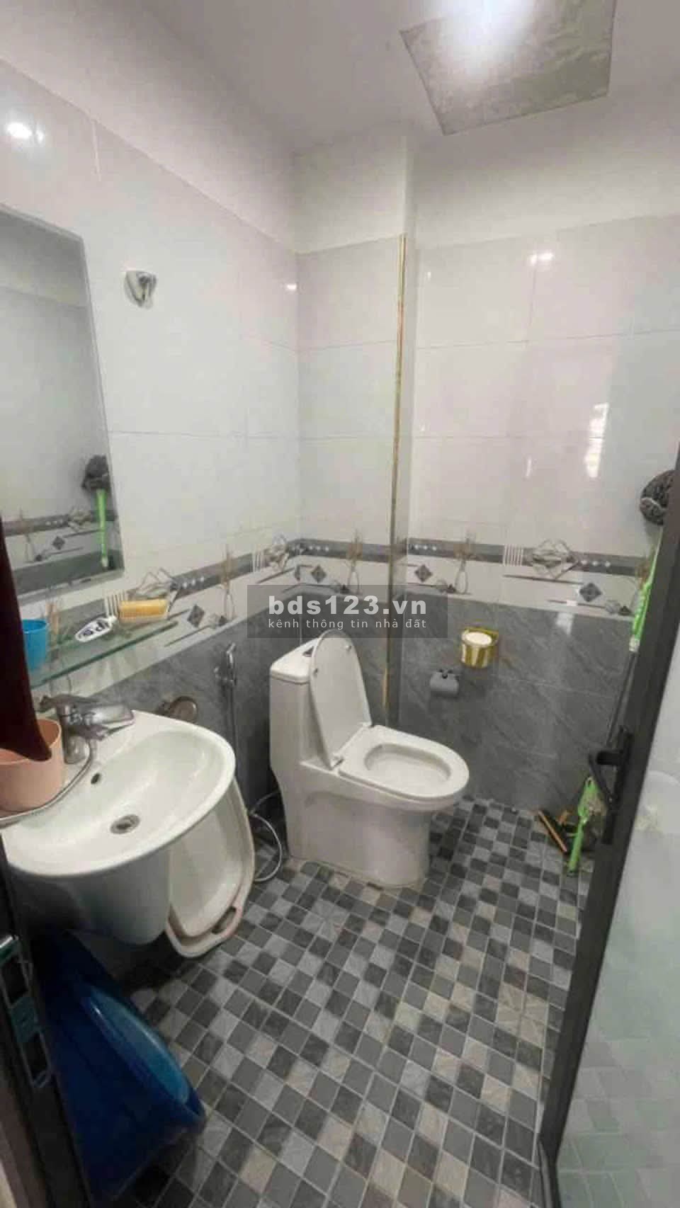 Chưa đến 3 tỷ đã có thể sở hữu ngay nhà 3 tầng với…