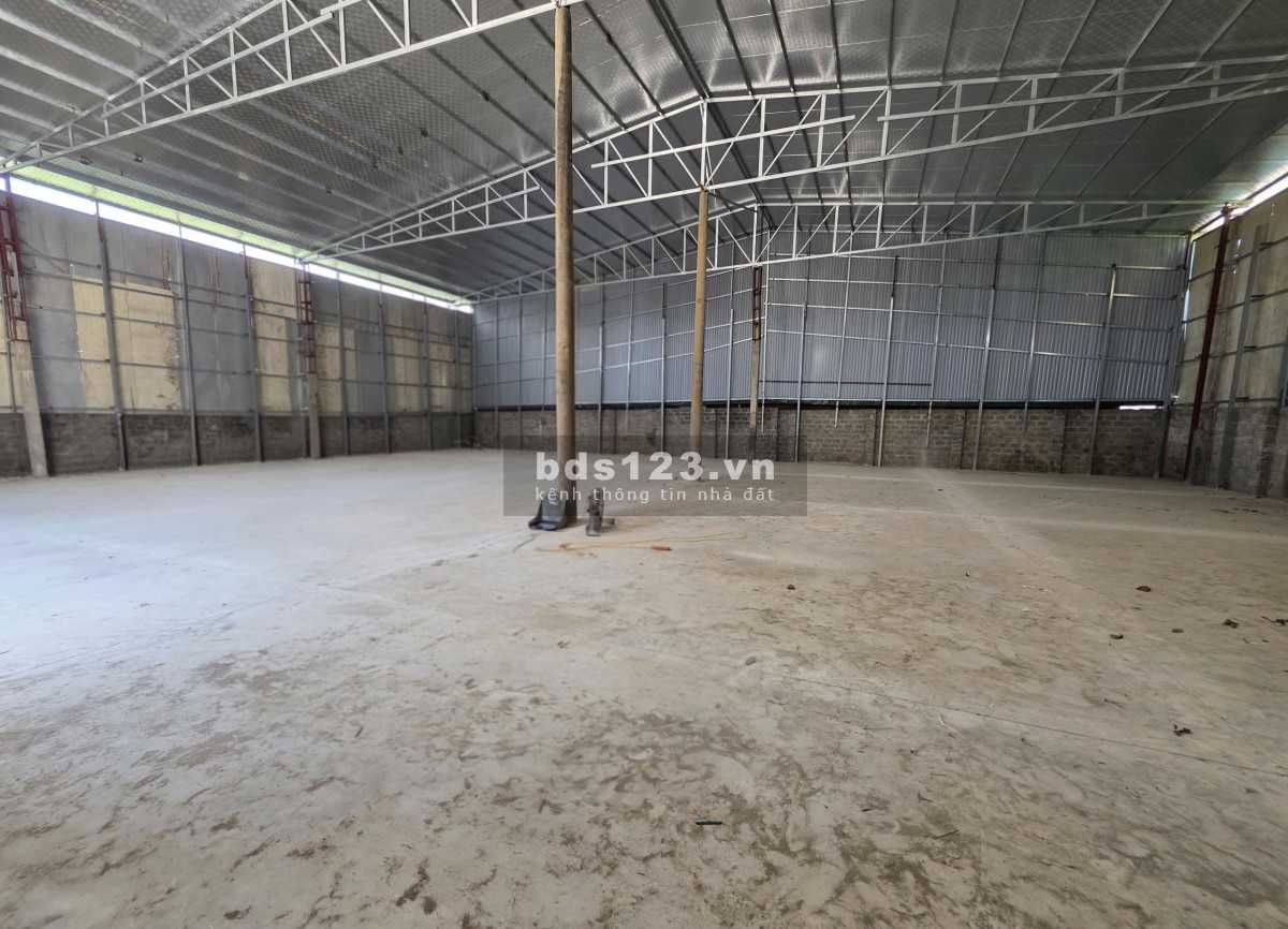 Cho thuê 400m kho xưởng cụm CN Phú Nghĩa