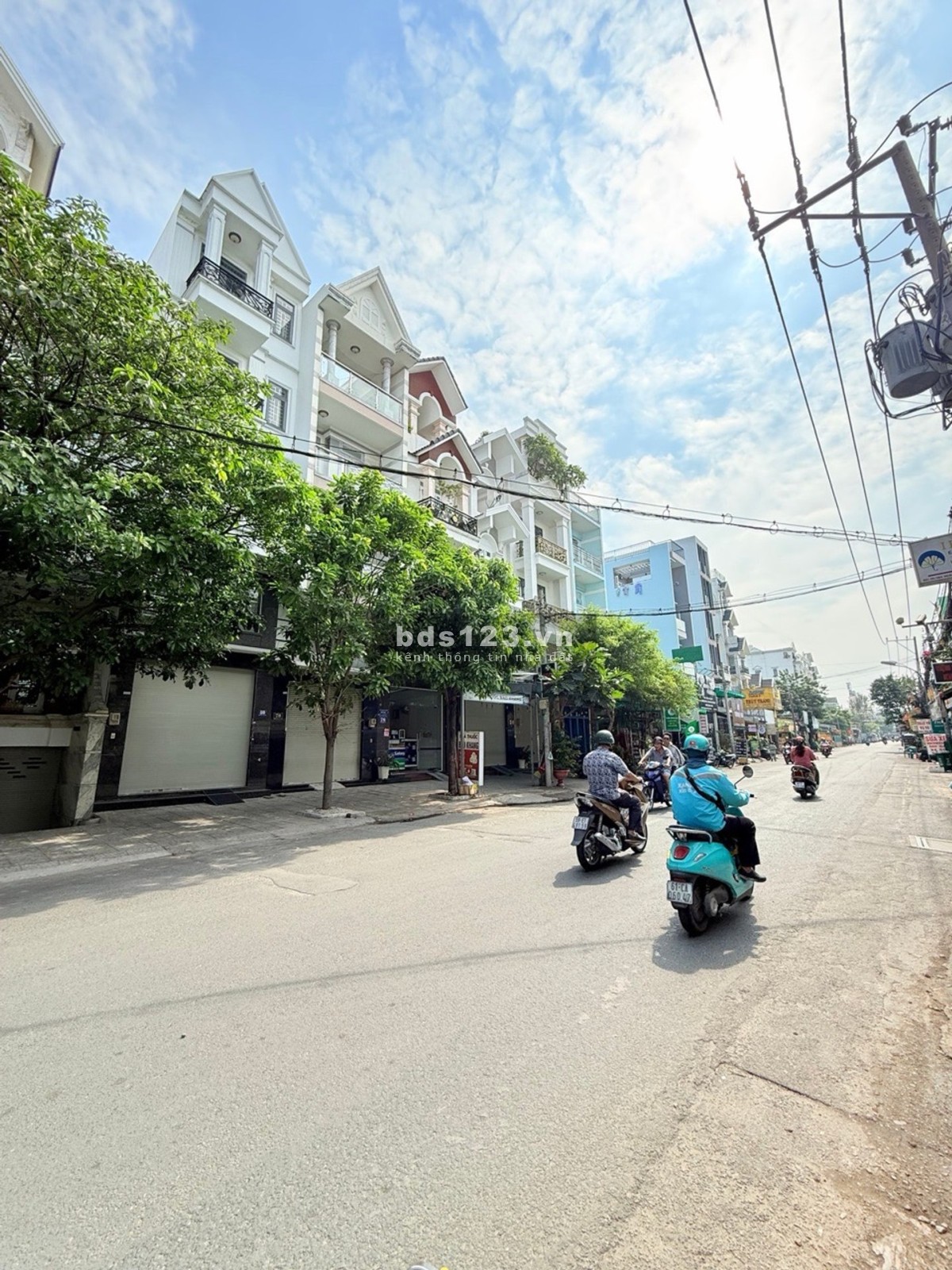 SIÊU PHẨM KHU NHÀ ĐỒNG BỘ – HIẾM NHÀ BÁN – NHÀ ĐẸP VÀO…