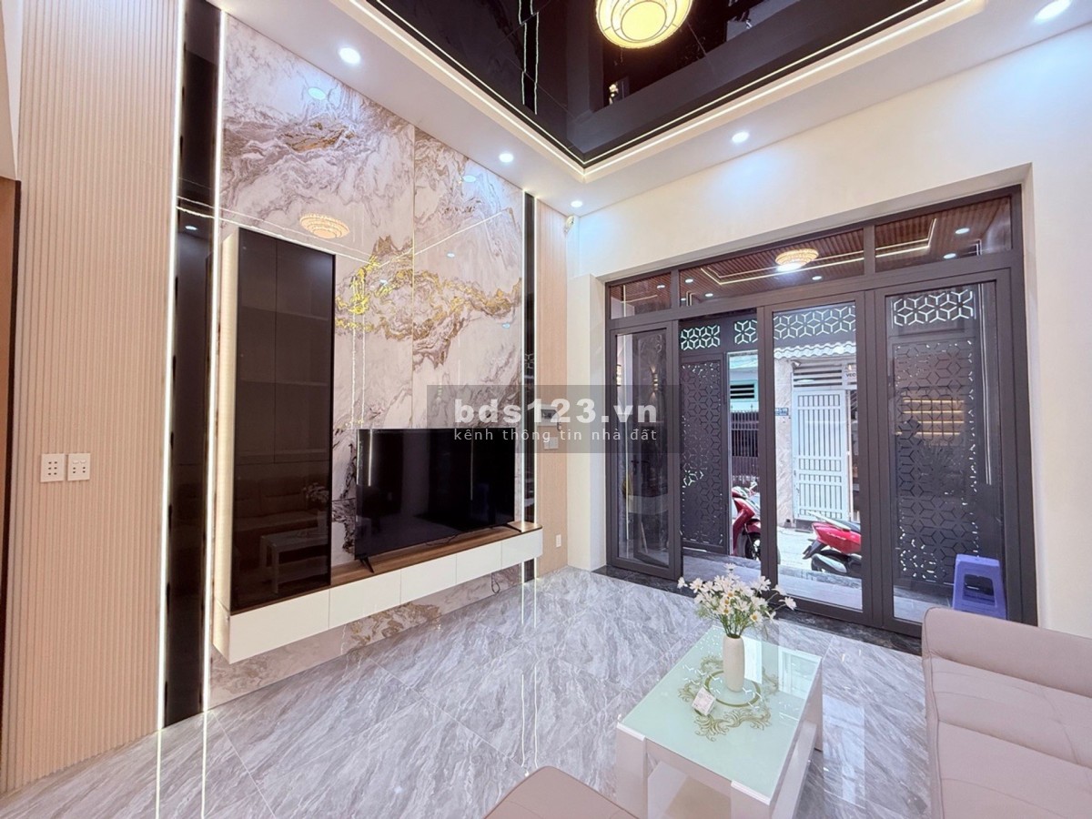 SIÊU PHẨM KHU NHÀ ĐỒNG BỘ – HIẾM NHÀ BÁN – NHÀ ĐẸP VÀO…