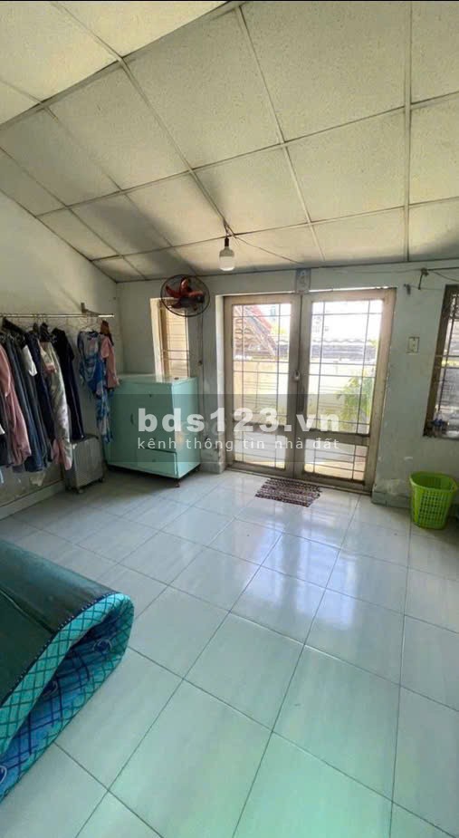 Bán nhà mặt tiền Trường Chinh ngay cầu Tham Lương Q12