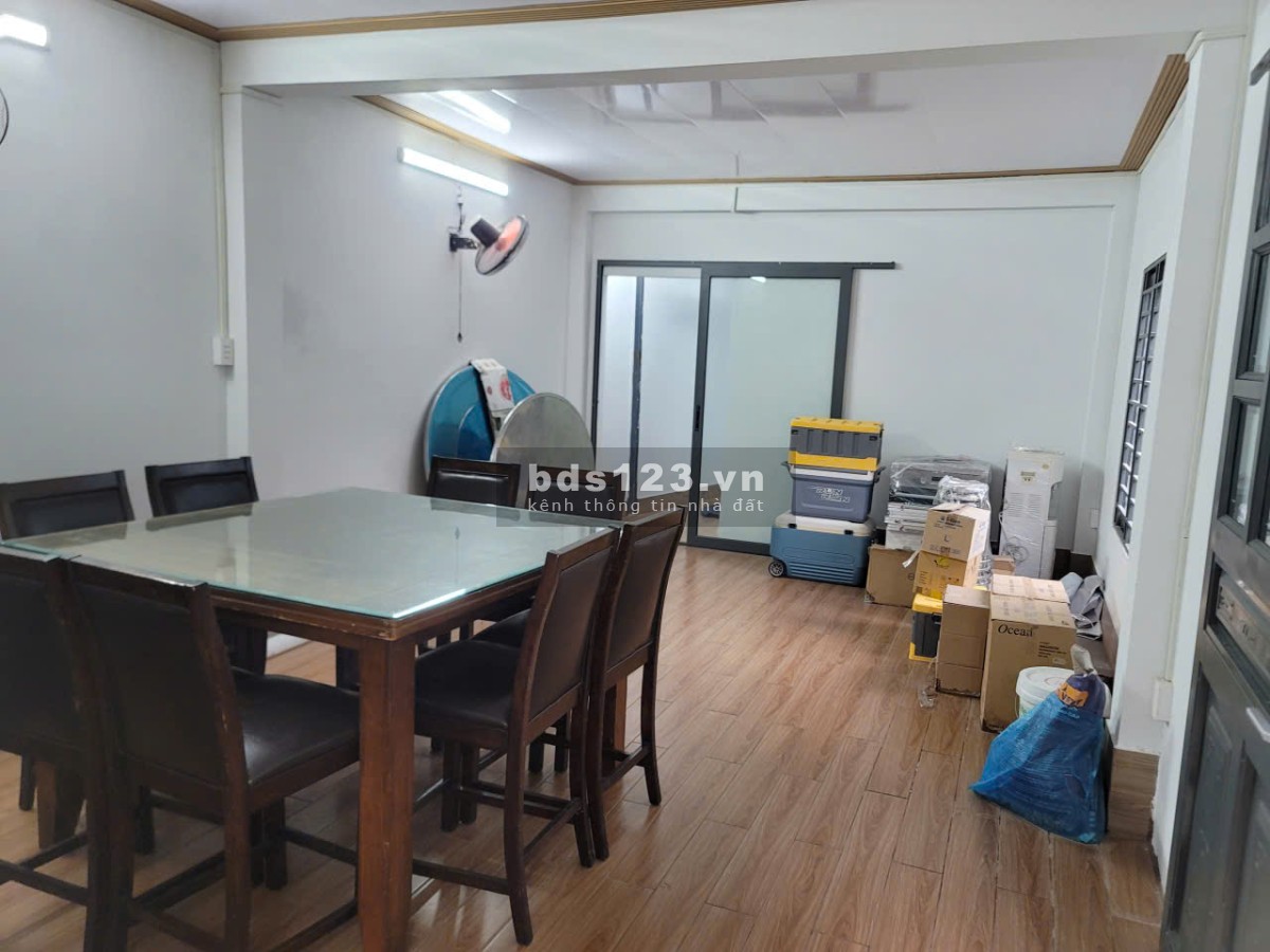Bán nhà Mặt Tiền 215 Thích Thiện Hoà, Xã Lê Minh Xuân Huyện…