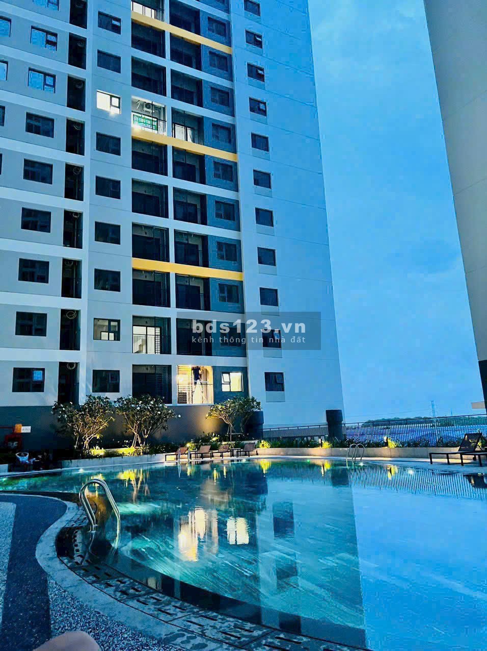 Cho thuê căn hộ 2PN, 2WC, 60m2 giá tốt tại Legacy Prime, Thuận…