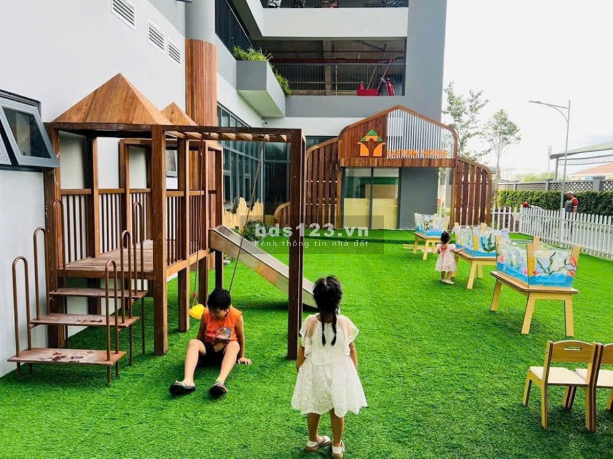Cho thuê căn hộ 2PN, 2WC, 60m2 giá tốt tại Legacy Prime, Thuận…