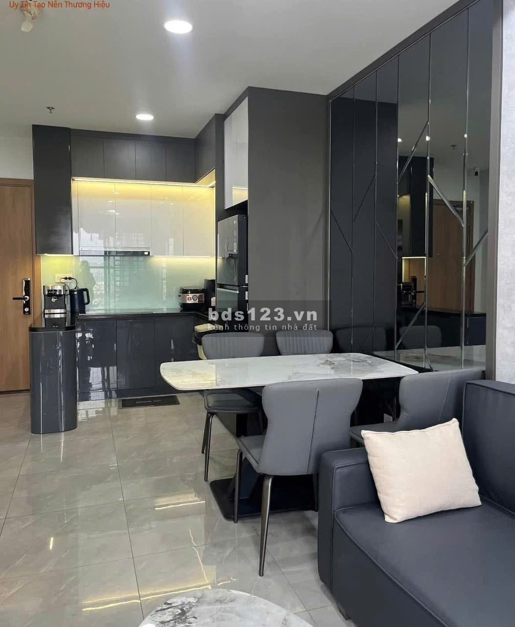 Cho thuê căn hộ 2PN, 2WC, 60m2 giá tốt tại Legacy Prime, Thuận…