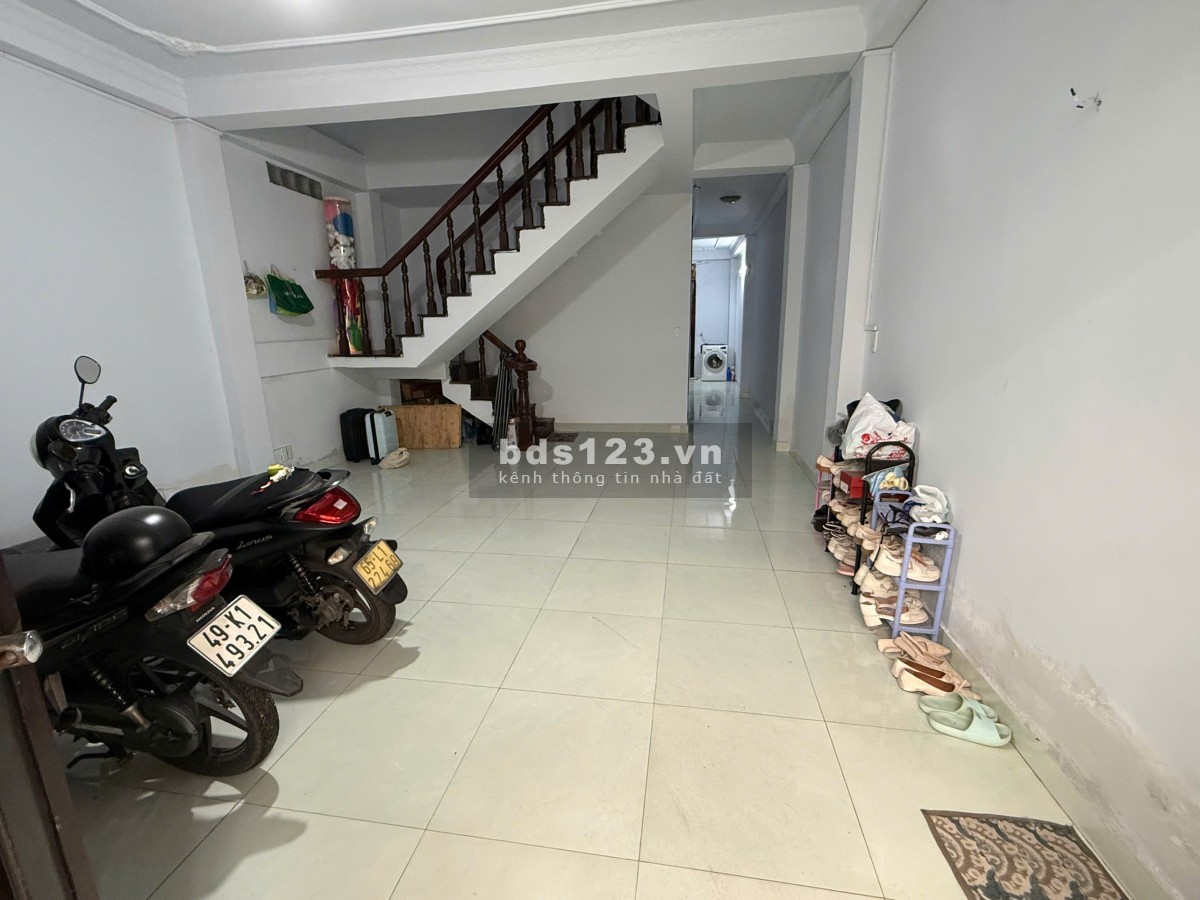 TÌM BẠN NỮ Ở GHÉP CHUNG PHÒNG-PHAN VĂN HỚN Q12