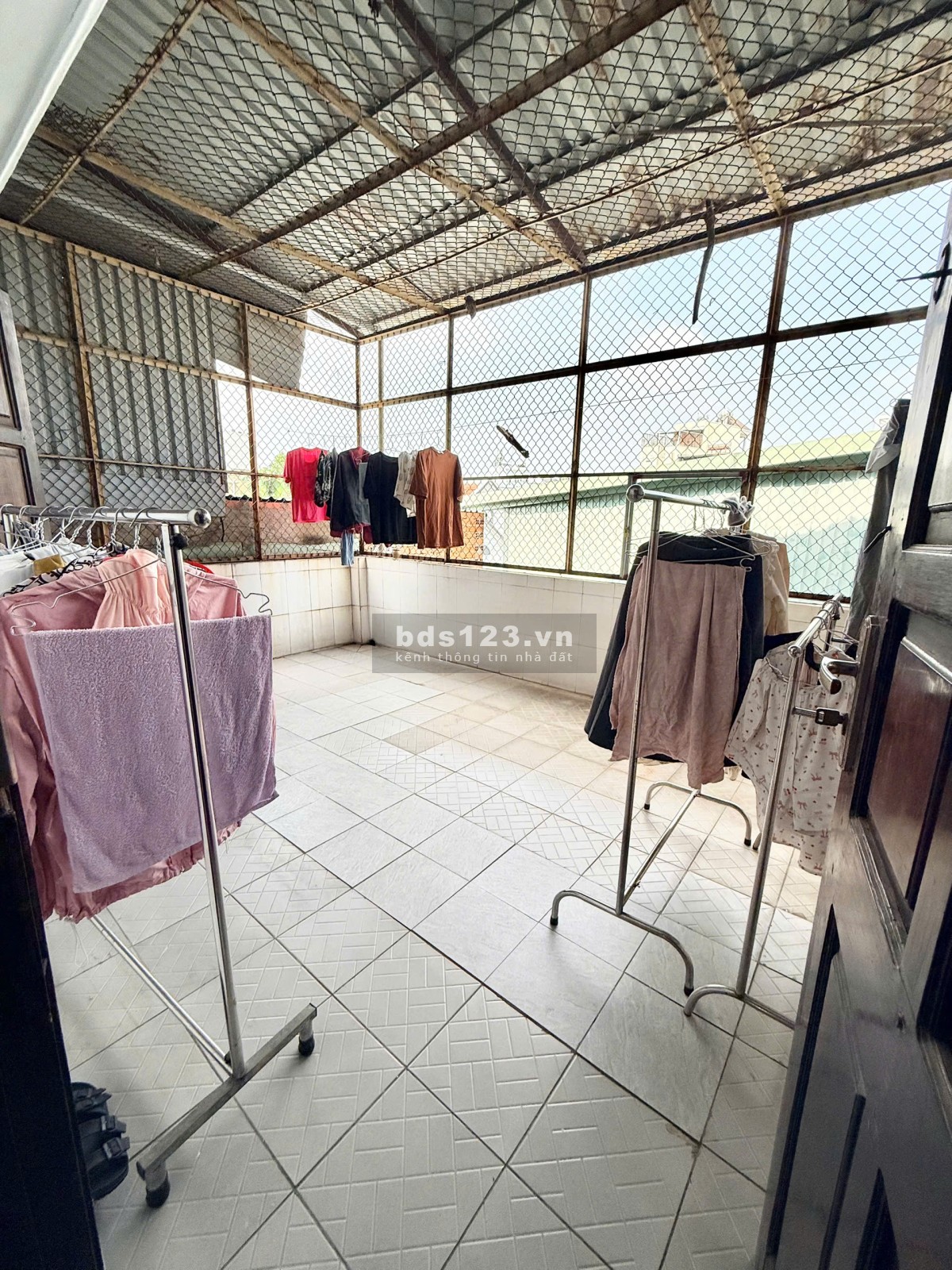 TÌM BẠN NỮ Ở GHÉP CHUNG PHÒNG-PHAN VĂN HỚN Q12