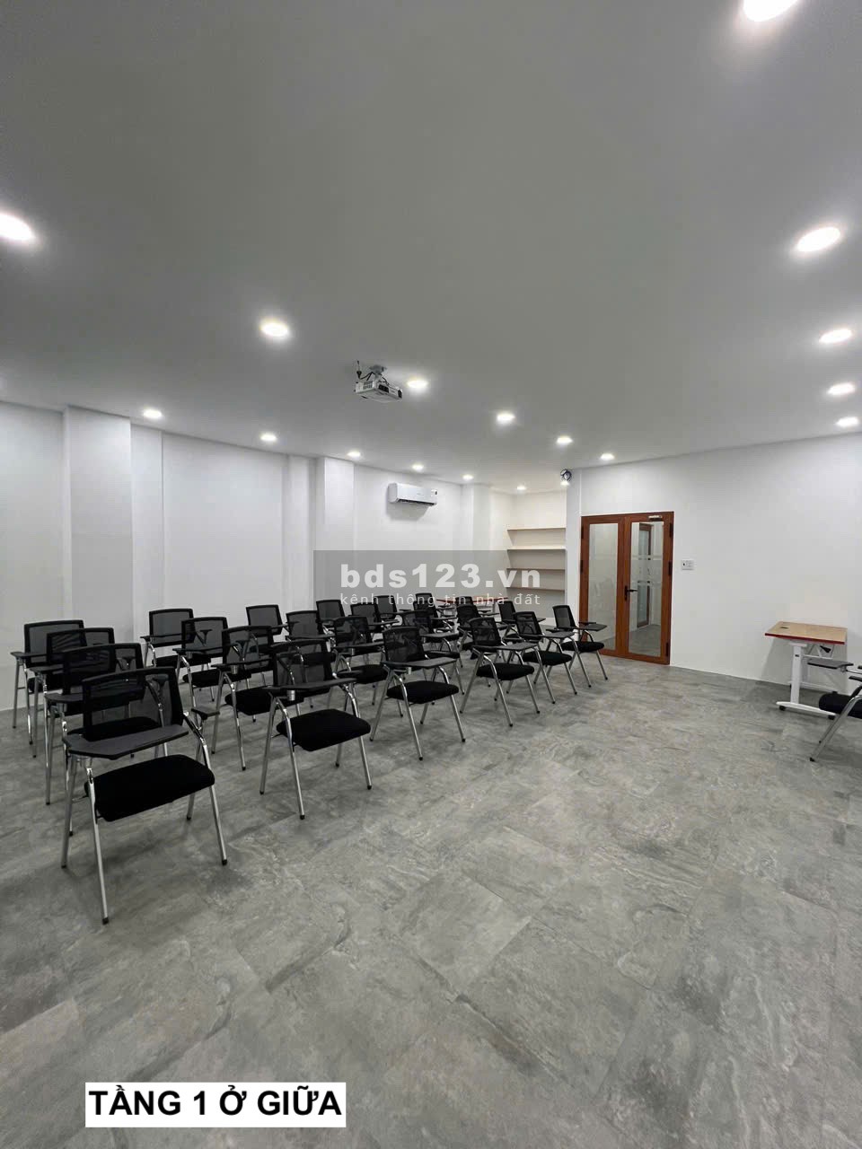 CHO THUÊ NHÀ NGUYÊN CĂN MẶT TIỀN ĐƯỜNG THỐNG NHẤT, NGAY NGÃ TƯ QUANG TRUNG (PHƯỜNG GÒ VẤP)