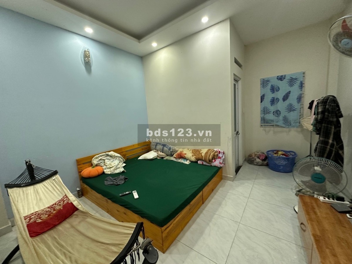 Nhà 3 Tầng Long Trường - Gần Vành Đai 3, Khu CNC - Giá 4,8 Tỷ