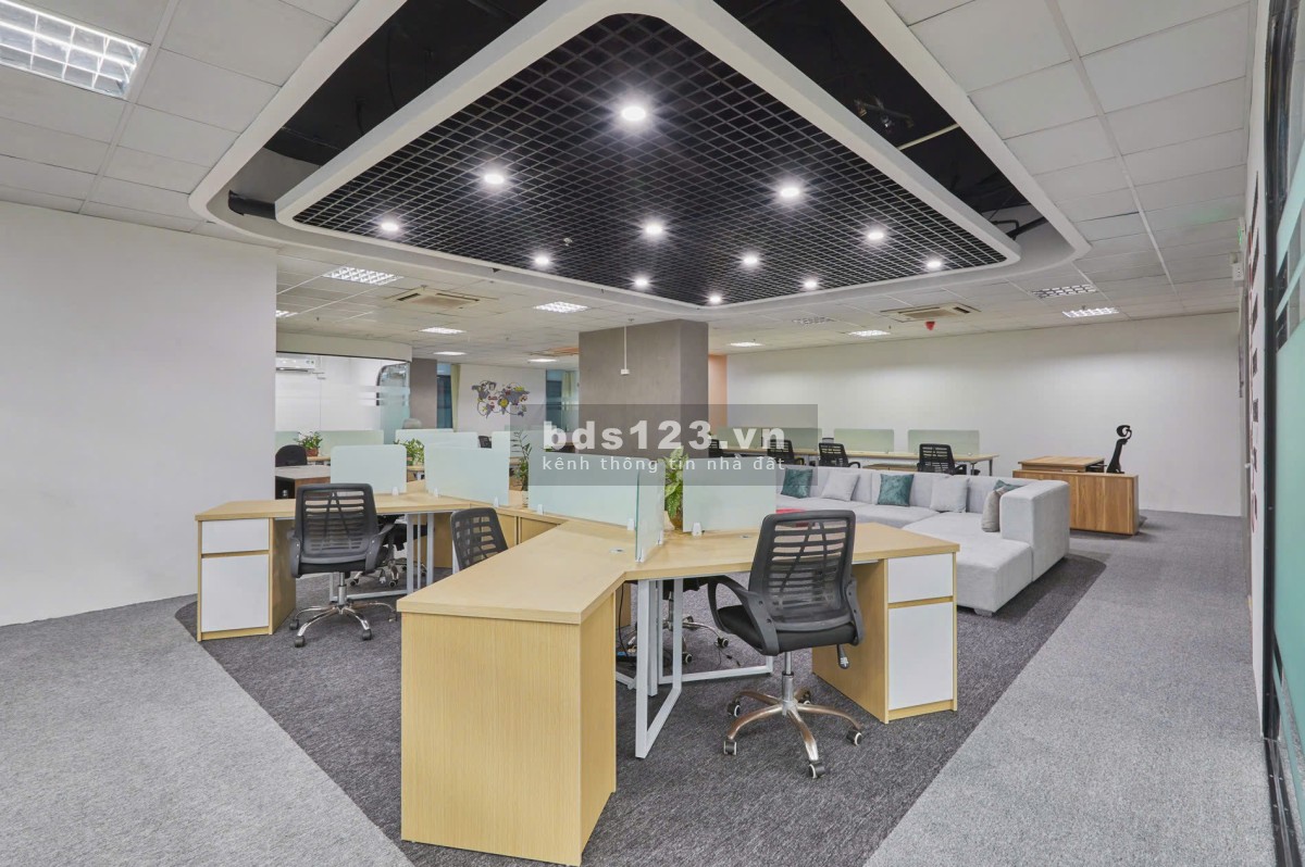 Bán 537m2 sàn văn phòng Mỹ Đình Plaza 2 full nội thất đẹp