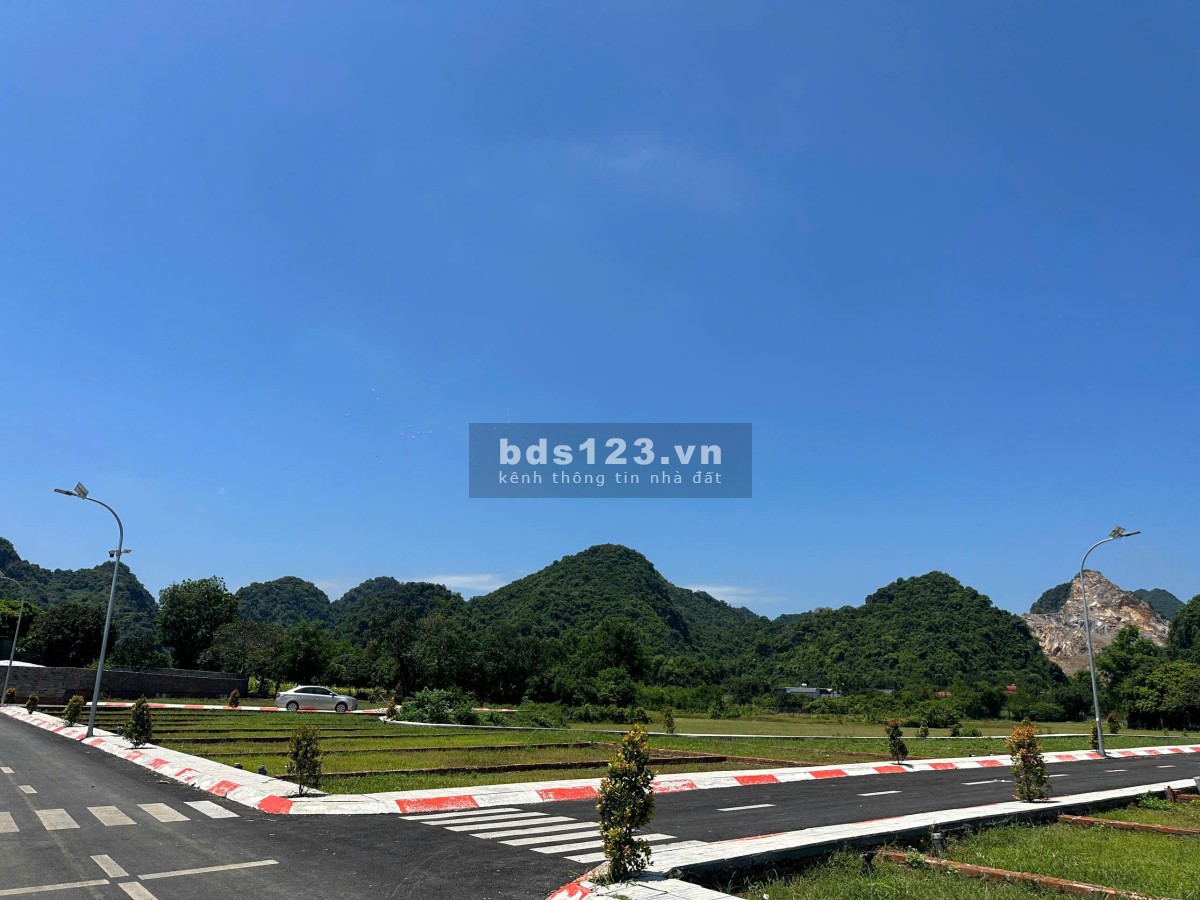 TÀI CHÍNH 400 TRIỆU, ĐẤT SÁT 2 RESORT LỚN TẠI LẠC THUỶ