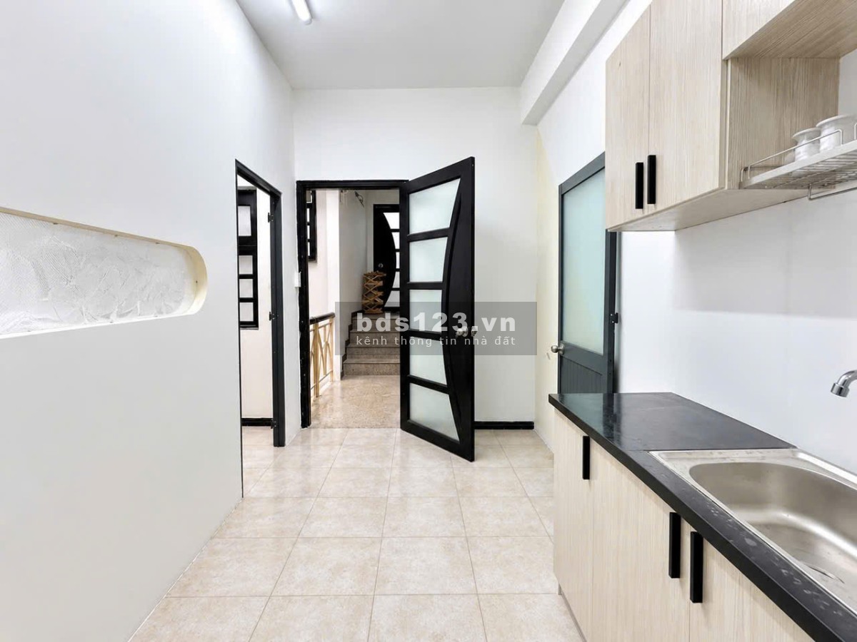 Gấp! khách bỏ cọc căn 1 PN tách bếp chỉ 5.x ngay Saigonres…