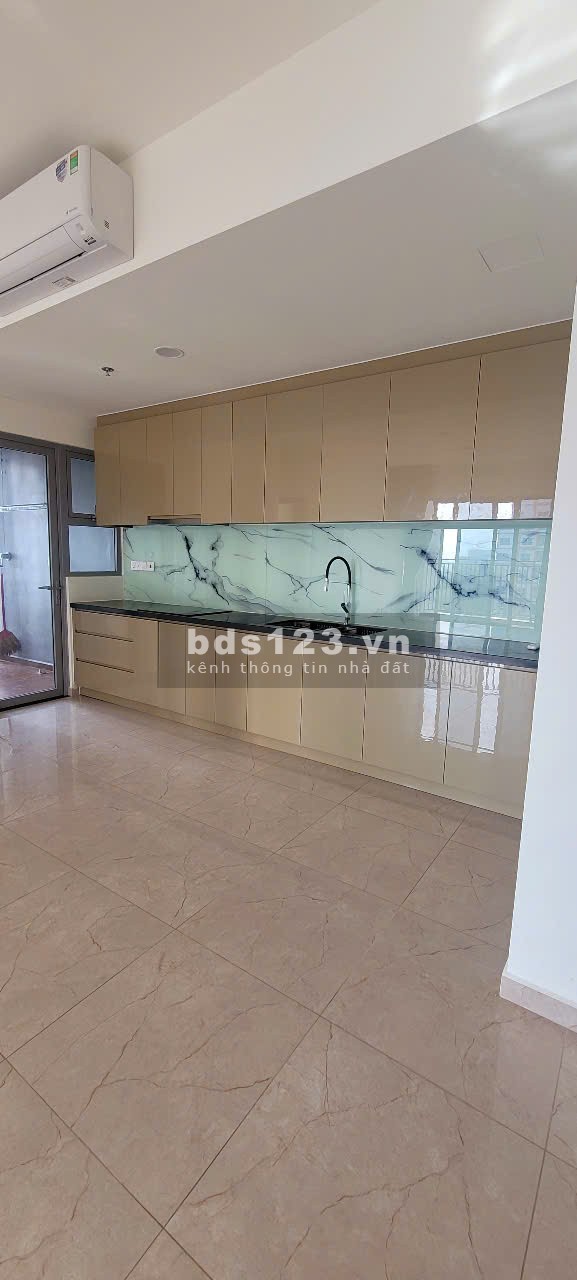 Cho thuê 3PN2WC - Giá 18 triệu/tháng nội thất cơ bản - Celesta Rise