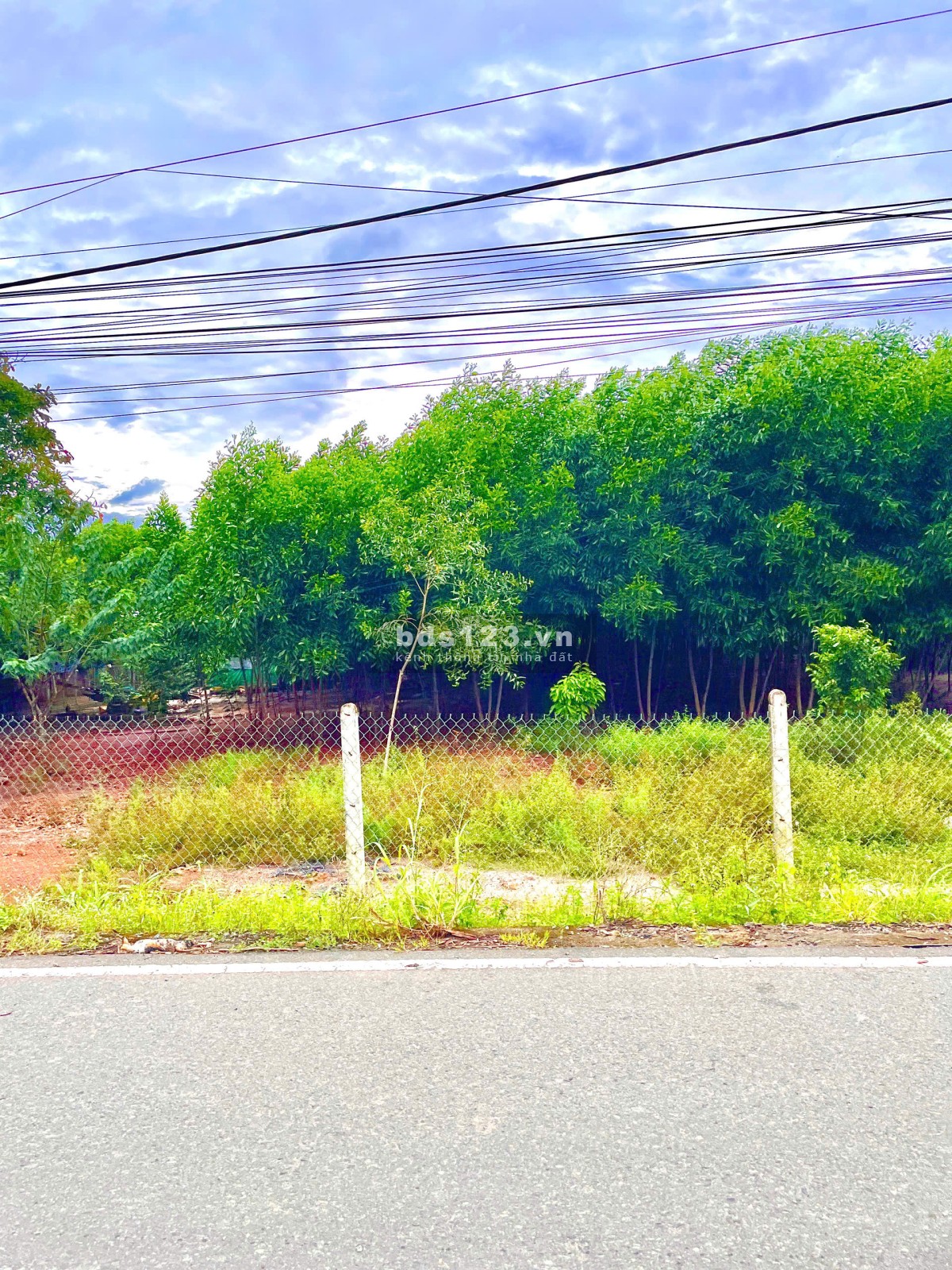 Chính chủ bán đất đường Nguyễn Văn Linh. Ngay TTHC Chơn…