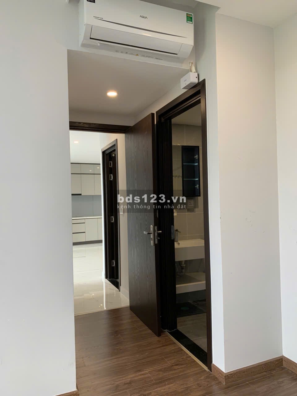 79m2 hoàn thiện cơ bản - Giá 5.9 tỷ all in - 2PN2WC Celesta Rise