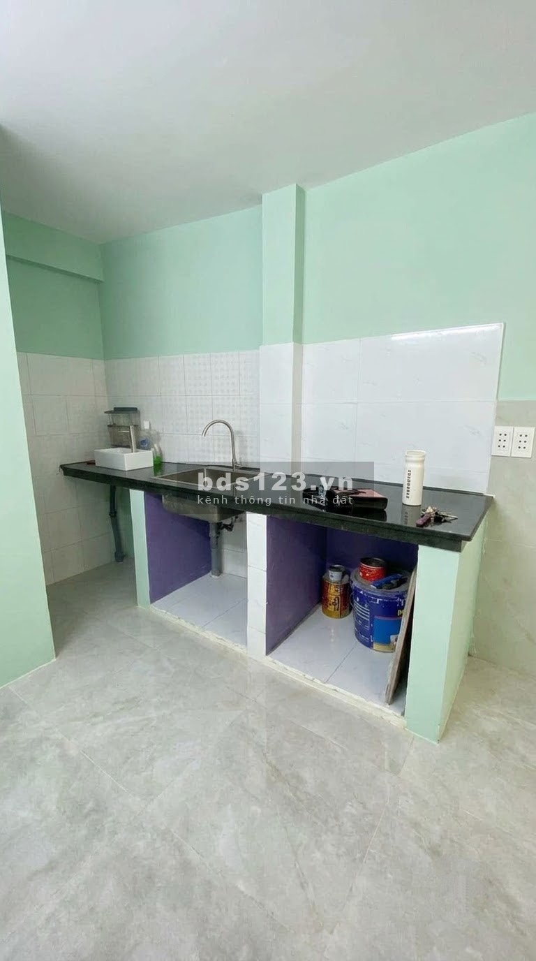 MT kinh doanh Đinh Liệt, Nguyễn Sơn Tân Phú 30m2, đường 8m có…
