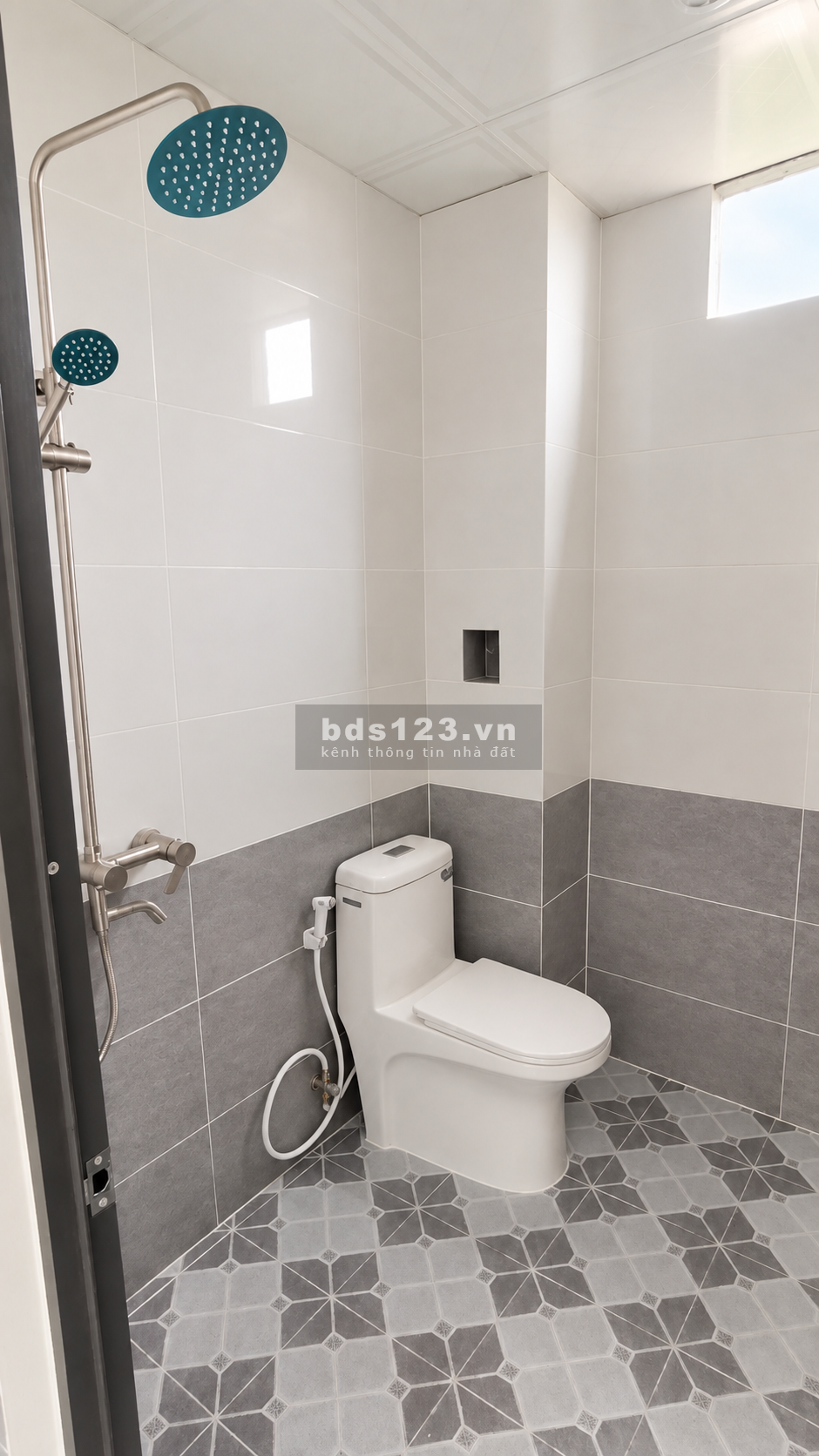 CHỦ GIẢM NGAY 300 TRIỆU – 3 CĂN NHÀ LẦU MỚI NGÃ TƯ BẾN CÁ