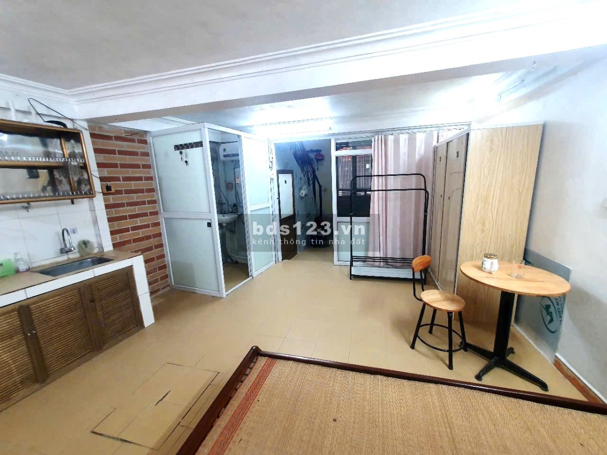 Cho thuê phòng trọ 26m2 toàn tầng 1, đủ nội thất phố Vũ…