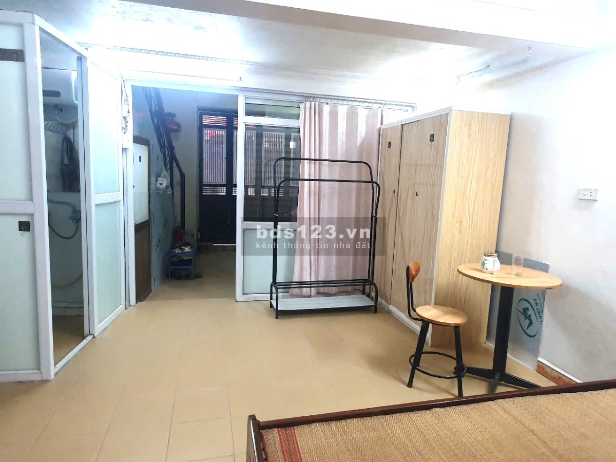 Cho thuê phòng trọ 26m2 toàn tầng 1, đủ nội thất phố Vũ…