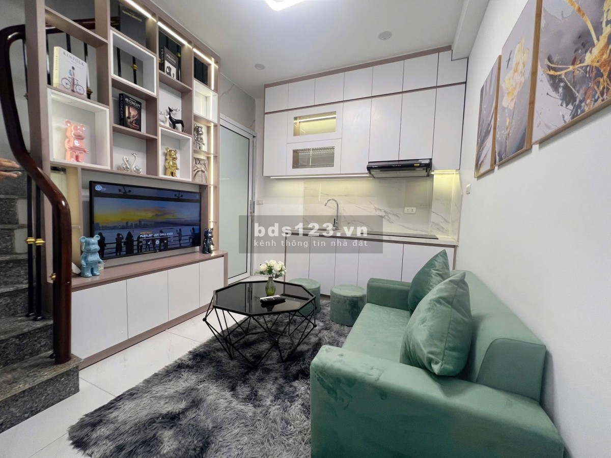 3.95 TỶ-16M2-4 TẦNG-20M Ô TÔ-MẠC THỊ BƯỞI-MINH KHAI-0985826871