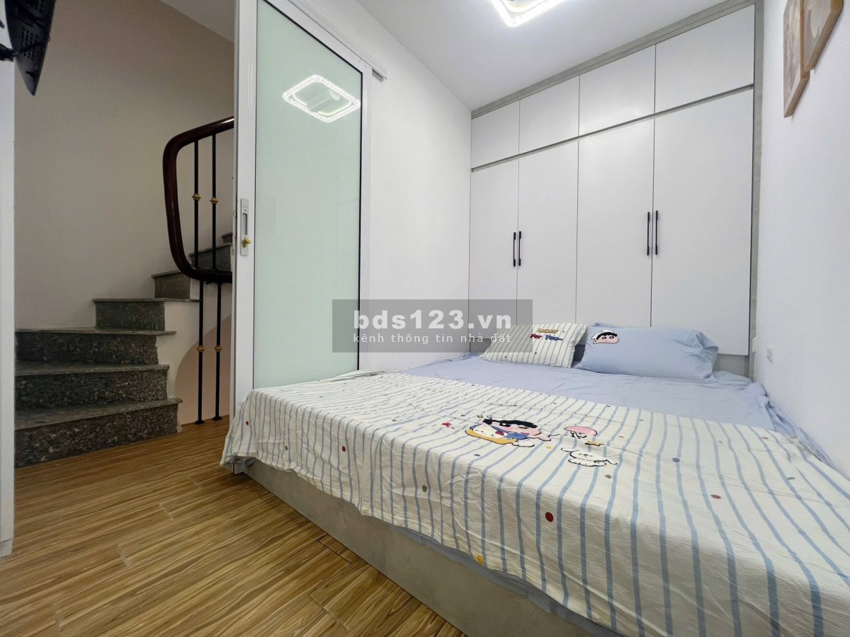 3.95 TỶ-16M2-4 TẦNG-20M Ô TÔ-MẠC THỊ BƯỞI-MINH KHAI-0985826871