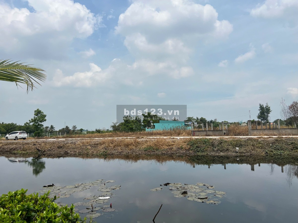 Bán đất nền thổ cư giá rẻ Nguyễn Hữu Trí Bình Chánh ngang…