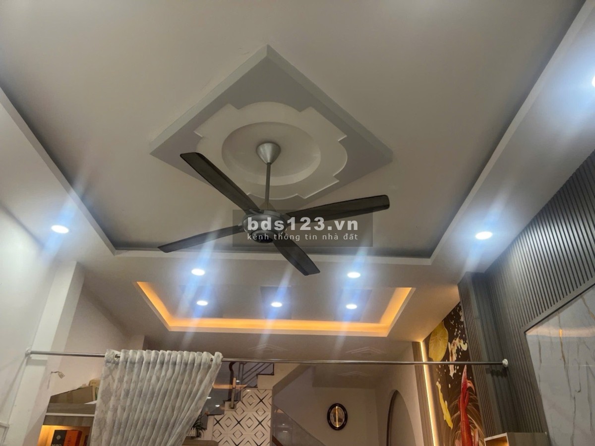 Nhà Đẹp Vào Ở Ngay-Lê Văn Quới-Sát Bên Tân Phú-Ngã Tư 4 Xã