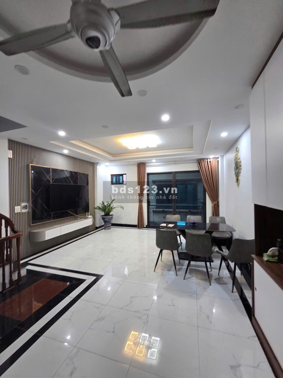 Nhà khu Đại Mỗ, MT 5.2m, diện tích 42.5m2, Giá khoảng 9 tỷ