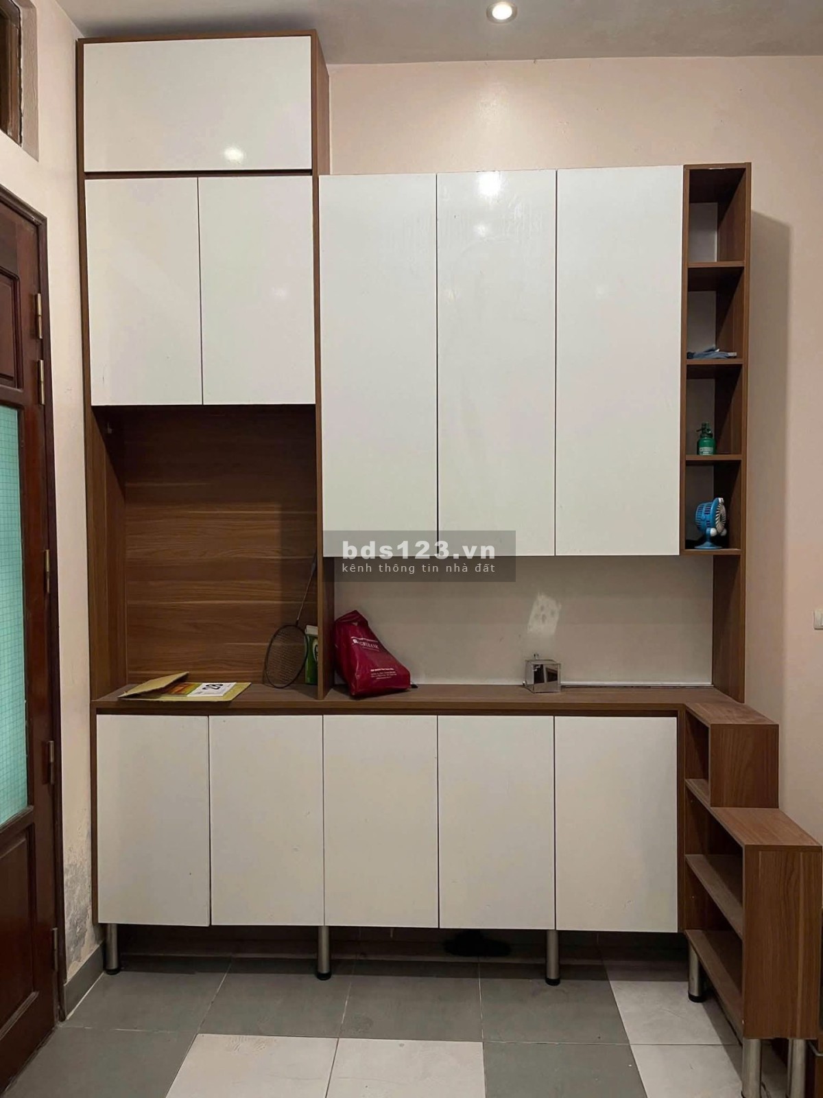 Cho thuê nhà phố Nguyễn Hữu Thọ 5 ngủ, 4 tầng, ô tô tránh