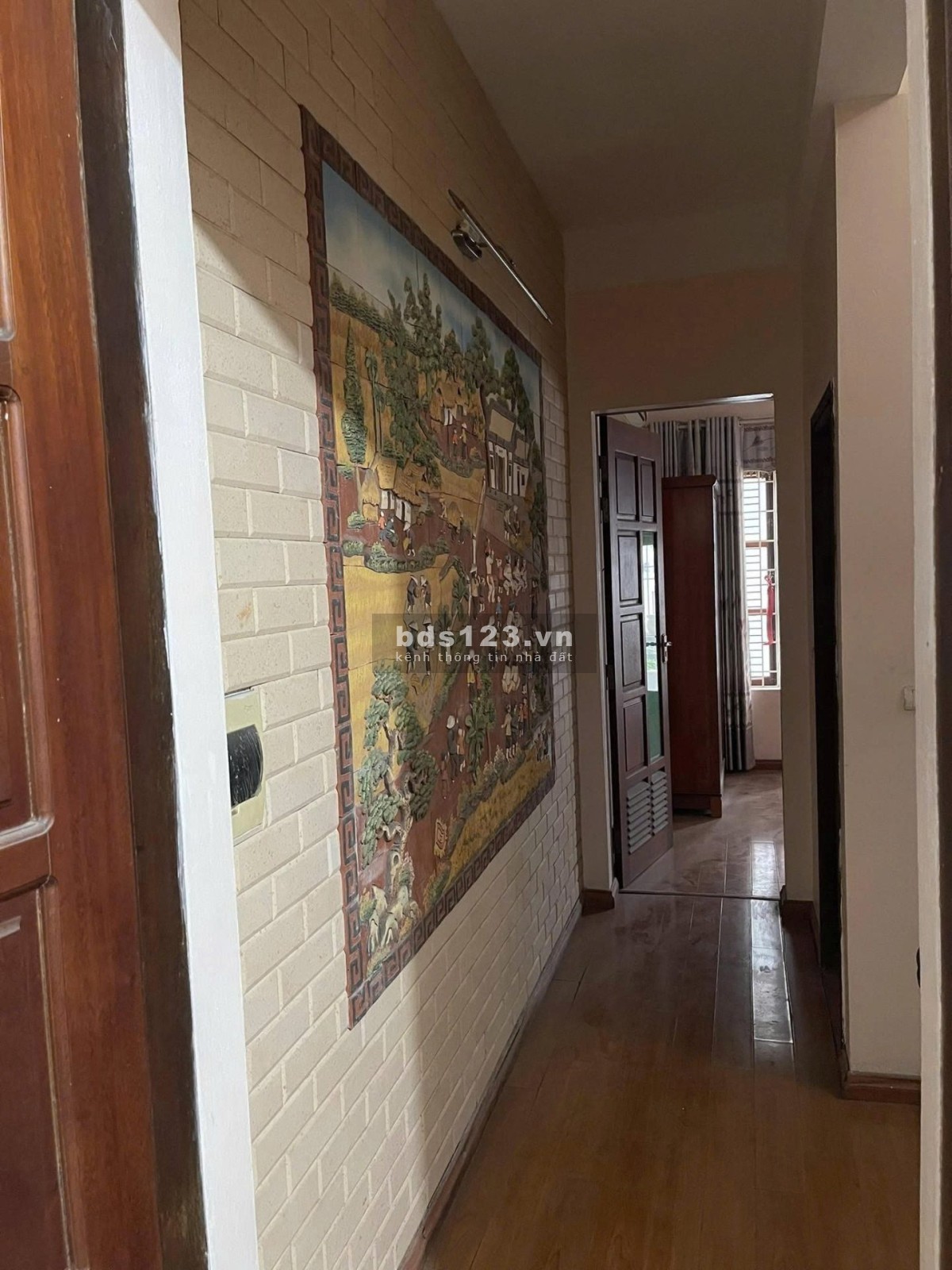 Cho thuê nhà phố Nguyễn Hữu Thọ 5 ngủ, 4 tầng, ô tô tránh