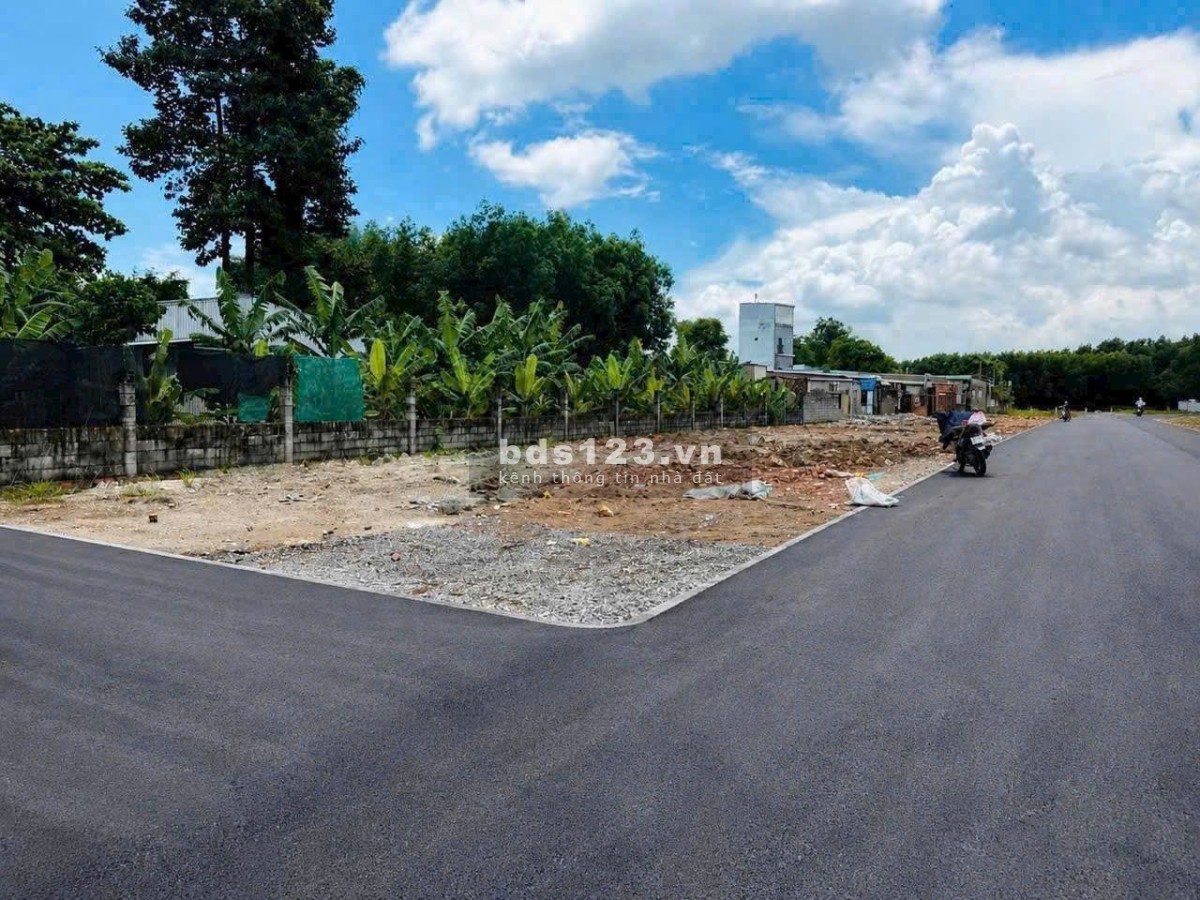 Ngay chợ Tân Bình Phường Tân Triều, 4,2 x30m, giá chỉ 1,2 tỷ