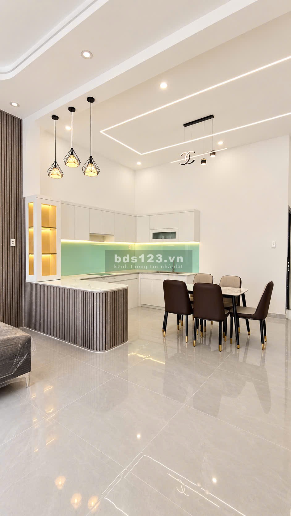 NHÀ 1 TRỆT 1 LẦU 88M2, GẦN CẦU BẠCH ĐẰNG 2 CHỈ VỚI 700…