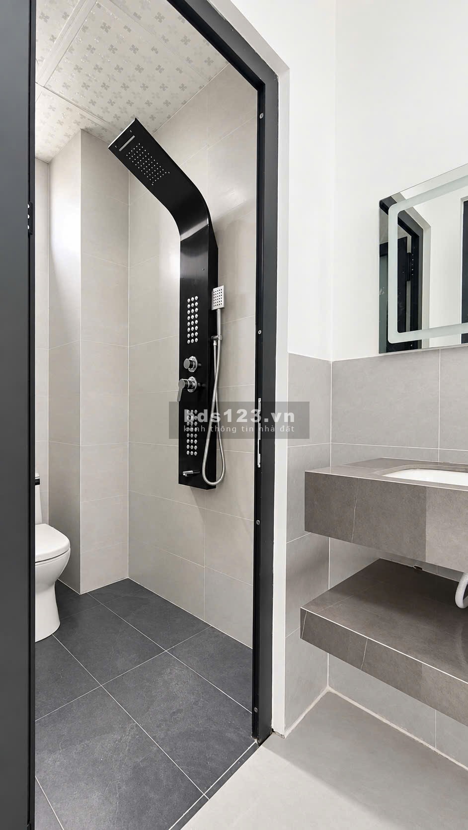 NHÀ 1 TRỆT 1 LẦU 88M2, GẦN CẦU BẠCH ĐẰNG 2 CHỈ VỚI 700…