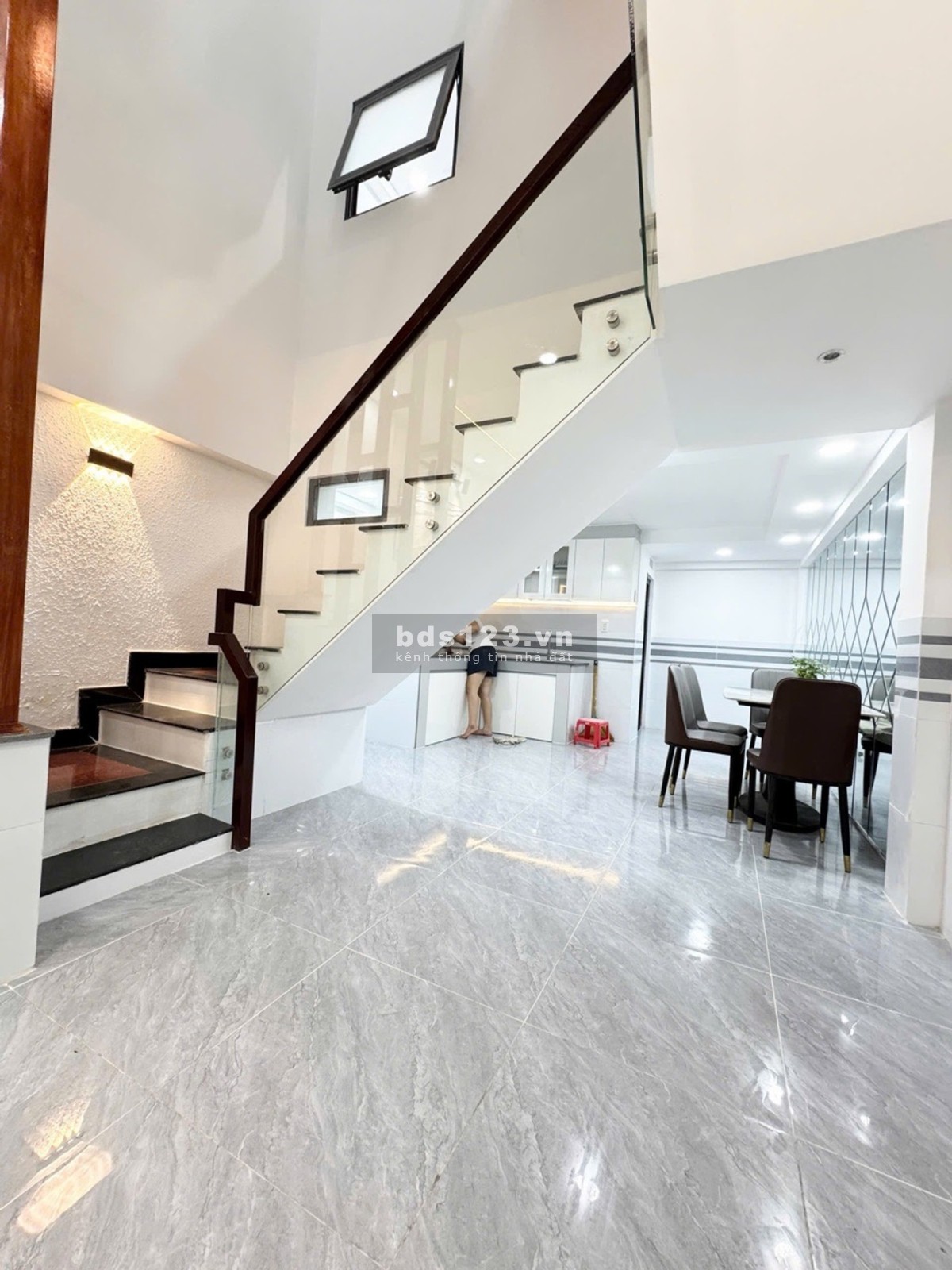 NHÀ 3 TẦNG - 50m2- SỔ ĐẸP HOÀN CÔNG ĐỦ - GIÁ CHỈ NHỈNH 5 TỶ.