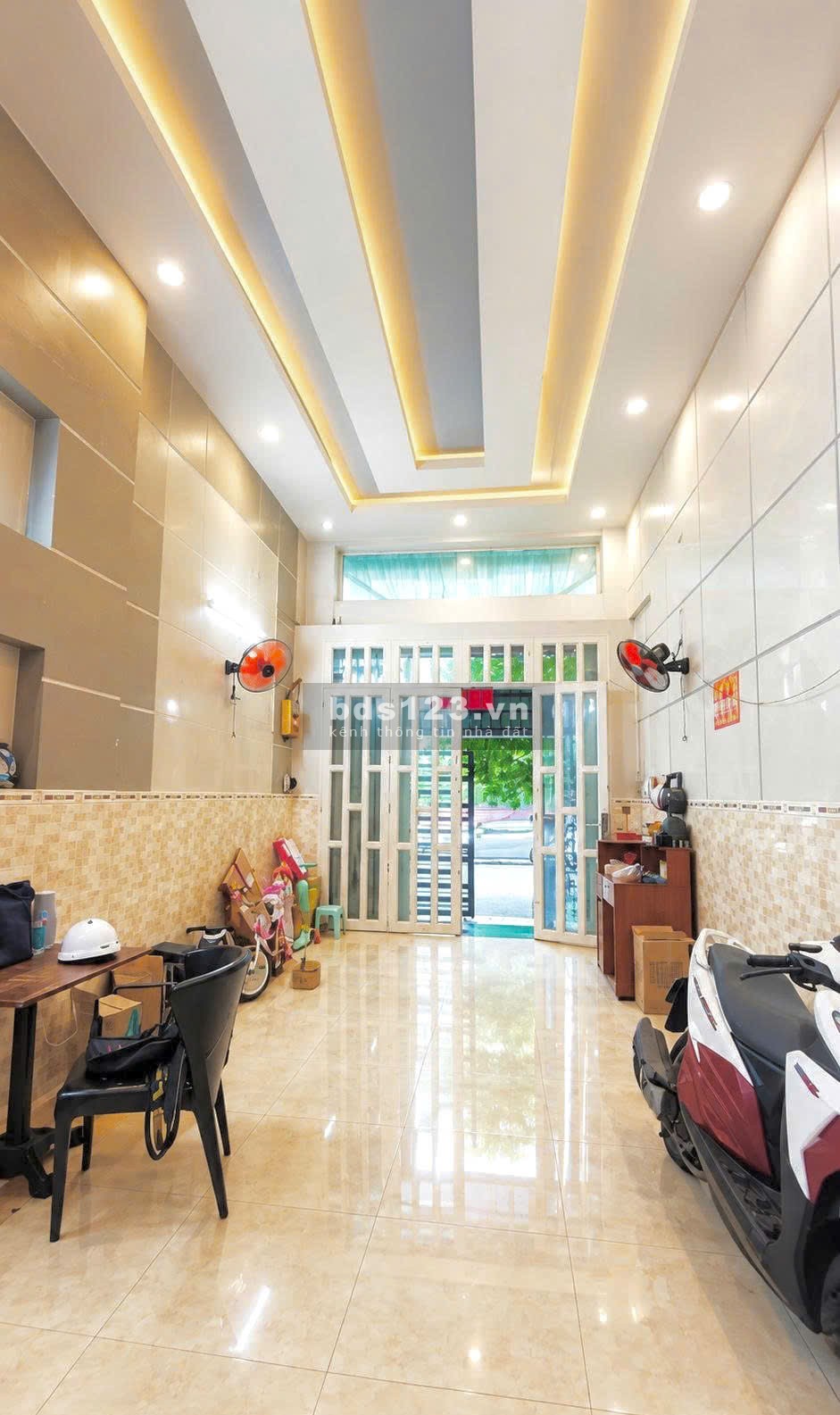 Nhà mặt tiền CHÍNH CHỦ – Hướng Nam - Bình Phú Quận 6
