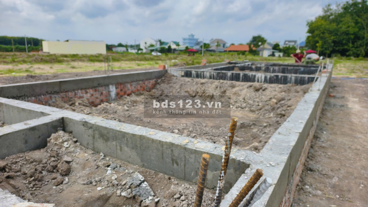 750 TRIỆU (SH) – NHÀ CẤP 4 TRÊN 230M² ĐẤT, TIỆN ÍCH XUNG…