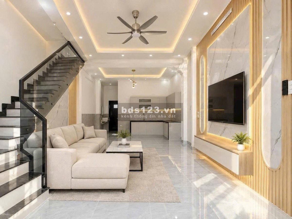 Nhà lầu 90m2, 3 phòng ngủ, 2wc ngay Ngã Ba Bình Ý