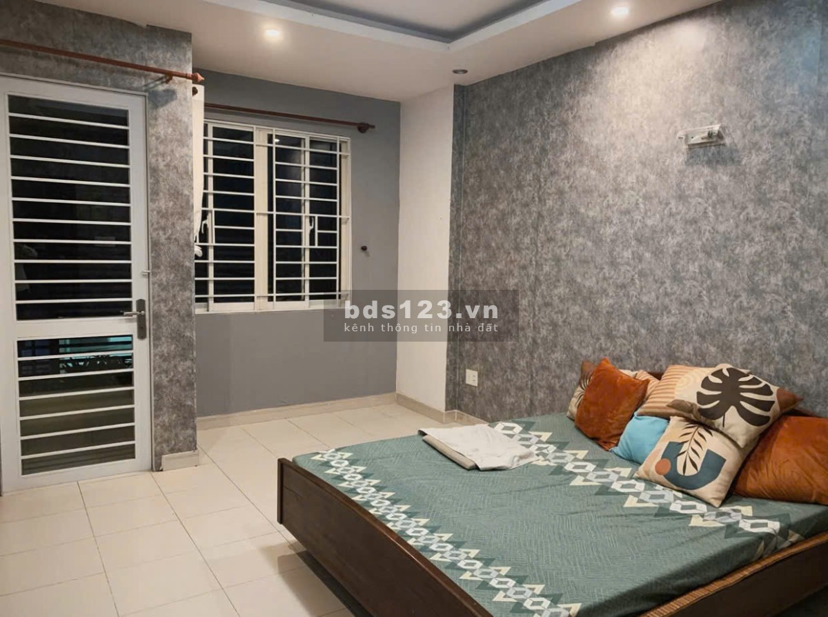 Cho thuê nhà 4 phòng ngủ – Quận Tân Bình