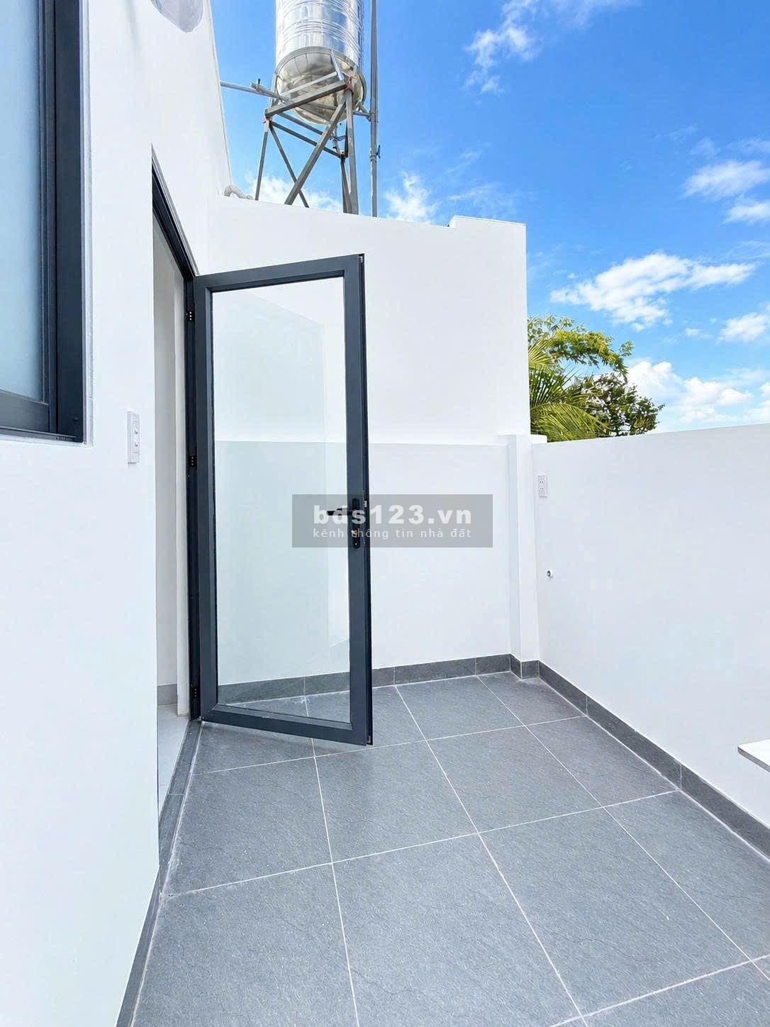 BÁN NHÀ 1 TRỆT 1 LẦU, 1 SẸC ĐƯỜNG DT768, GIÁ 2,450 tỷ