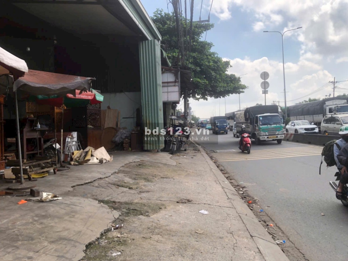 Cho thuê kho xưởng 500m2 mặt tiền Ql1A, p. Thới An, Quận 12 cũ