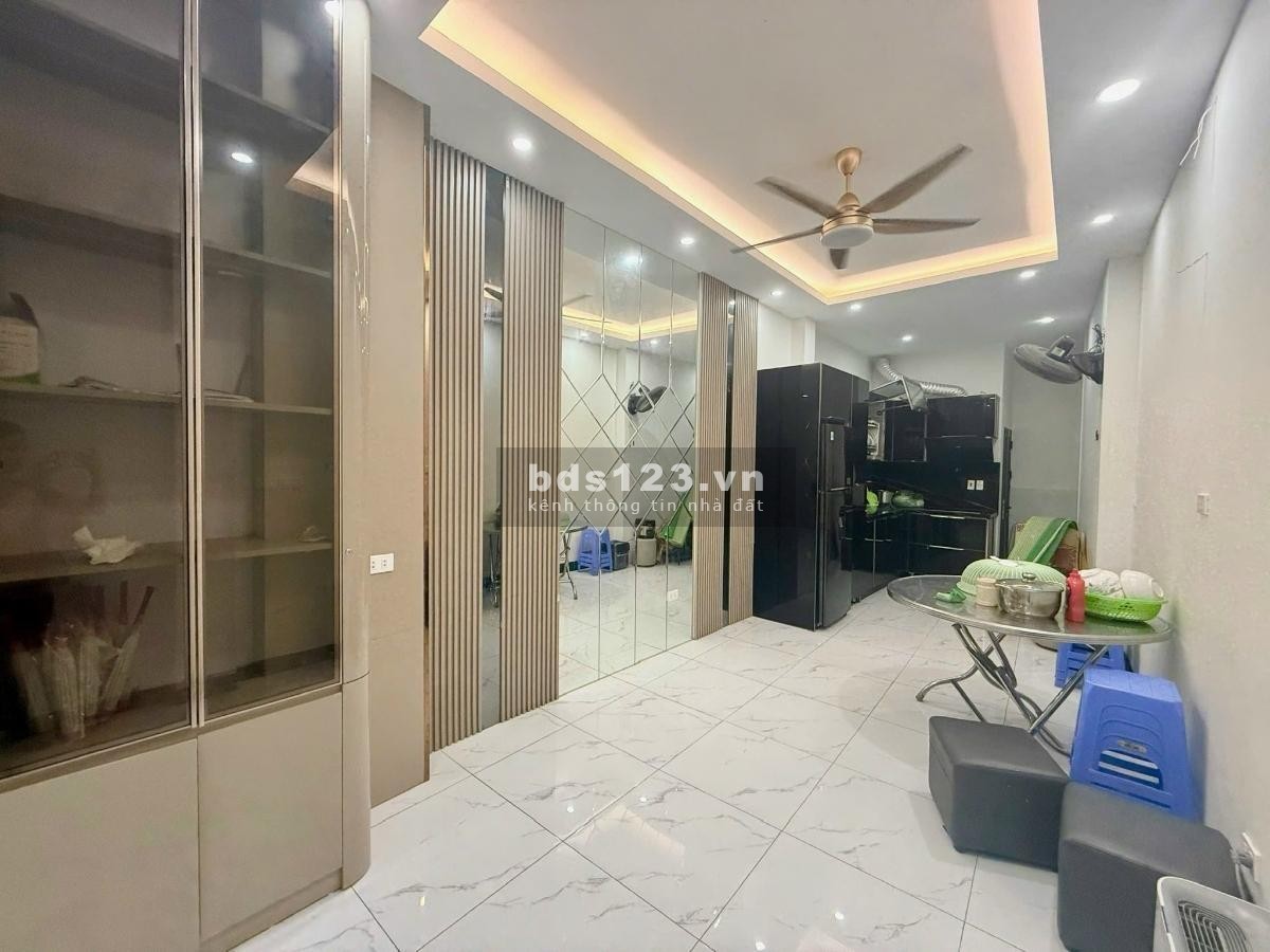  16,x TỶ – NHÀ 5 TẦNG NGÕ 360 ĐÊ LA THÀNH, Ô TÔ ĐỖ CỔNG