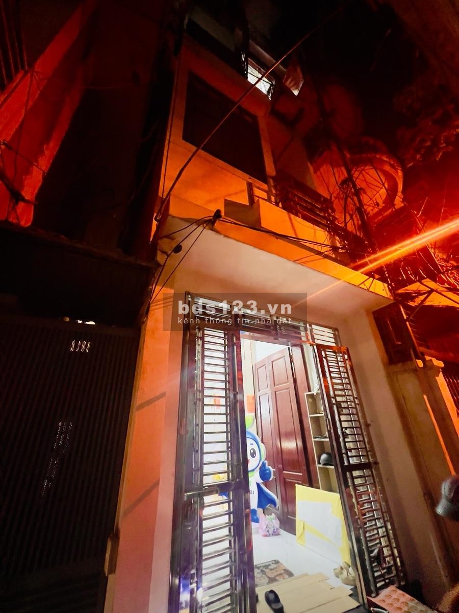  16,x TỶ – NHÀ 5 TẦNG NGÕ 360 ĐÊ LA THÀNH, Ô TÔ ĐỖ CỔNG