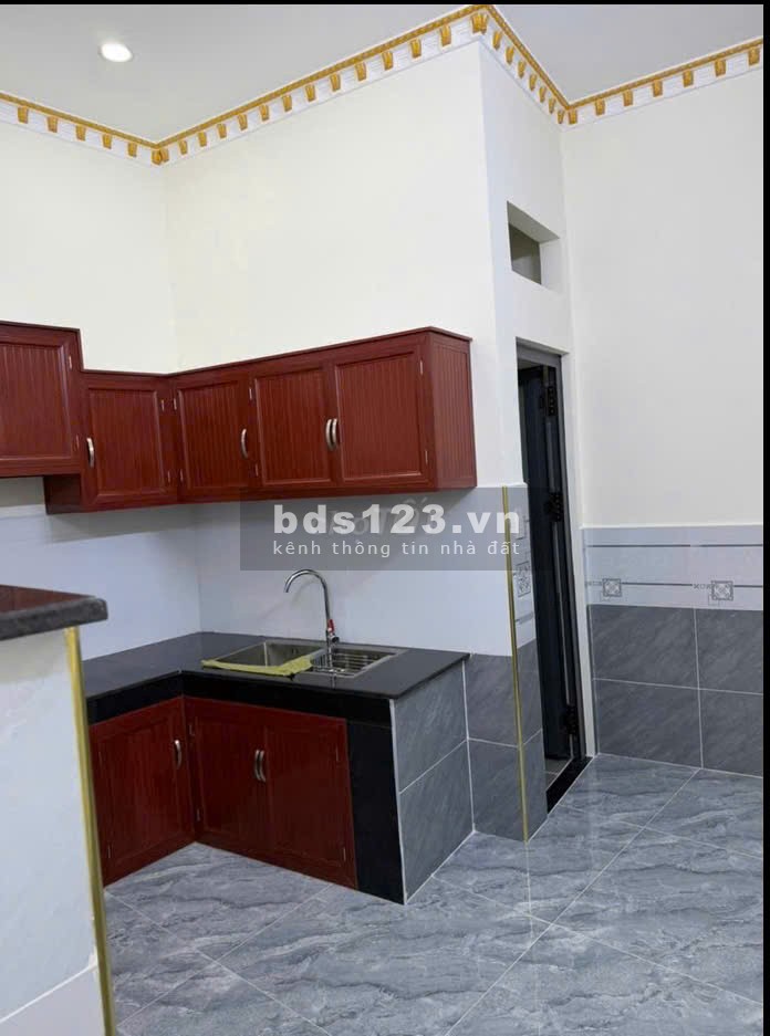 Bán nhà mới 100% 1 trệt 3 lầu tại ĐS9, P. BHH, Bình Tân