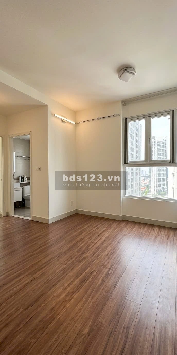 Căn góc 75m2 - Giá 3.3 tỷ bao thuế phí - 2PN2WC The Park Residence